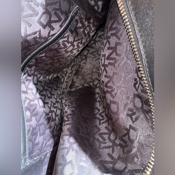 Dkny Heritage Coated Logo Leather Crossbody Satchel black/grey - Picture 8 of 10